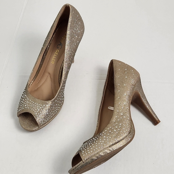 Andrew Giller TAYEN Gold Glitter Open Toe Heel Pumps Size 9M - Picture 2 of 9